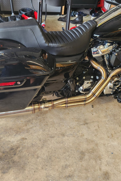 The Freedom Glider - 2 into 1 Full Exhaust System for Harley-Davidson (  TOURING)